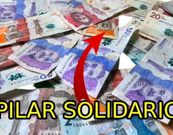 Contiene dinero, texto y flecha roja